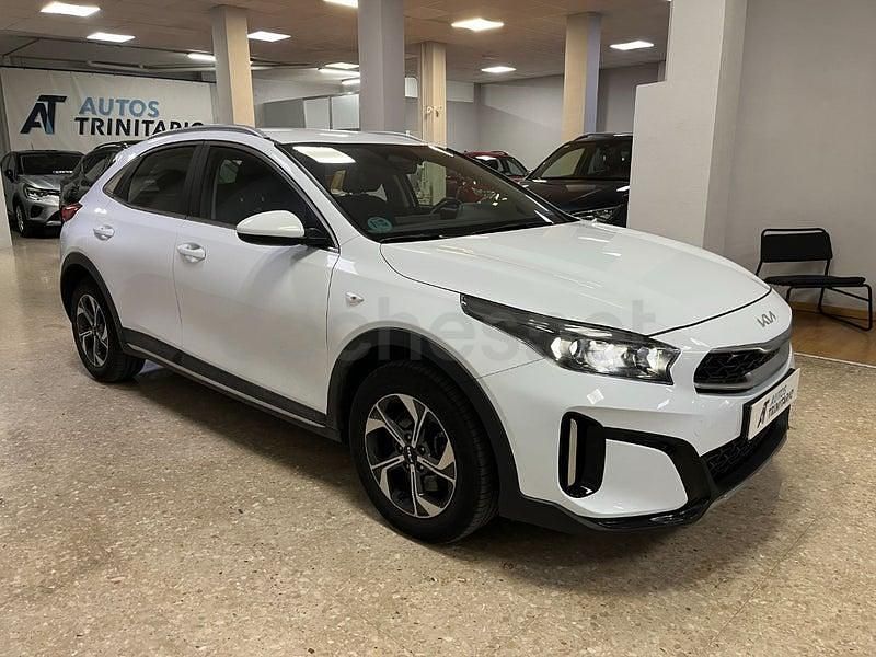 Usado Kia XCeed 100 CV (73 kW) 2024 Blanco SUV