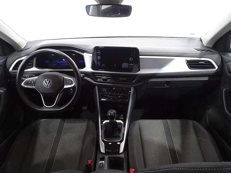Usado VW T-Roc Life 110 CV (80 kW) 2024 Azul SUV