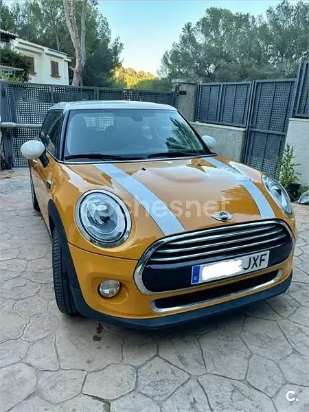 Usado Mini Cooper 136 CV (100 kW) 2017 Naranja Utilitario