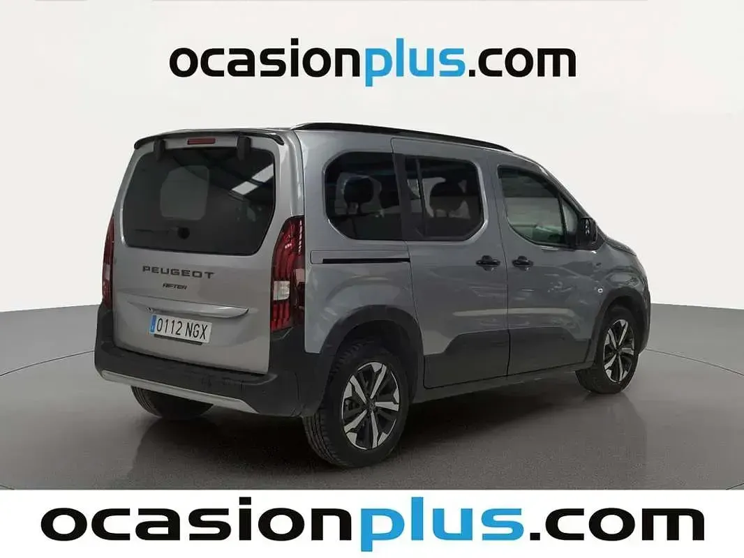 Usado Peugeot Rifter GTi 131 CV (96 kW) 2025 Gris Monovolumen