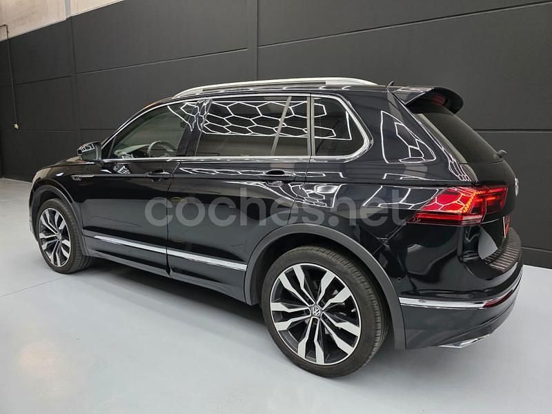 Usado VW Tiguan Sportline 240 CV (176 kW) 2017 Negro SUV