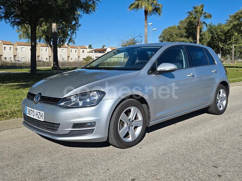 Usado VW Golf VII Advance 105 CV (77 kW) 2014 Gris / plata Berlina