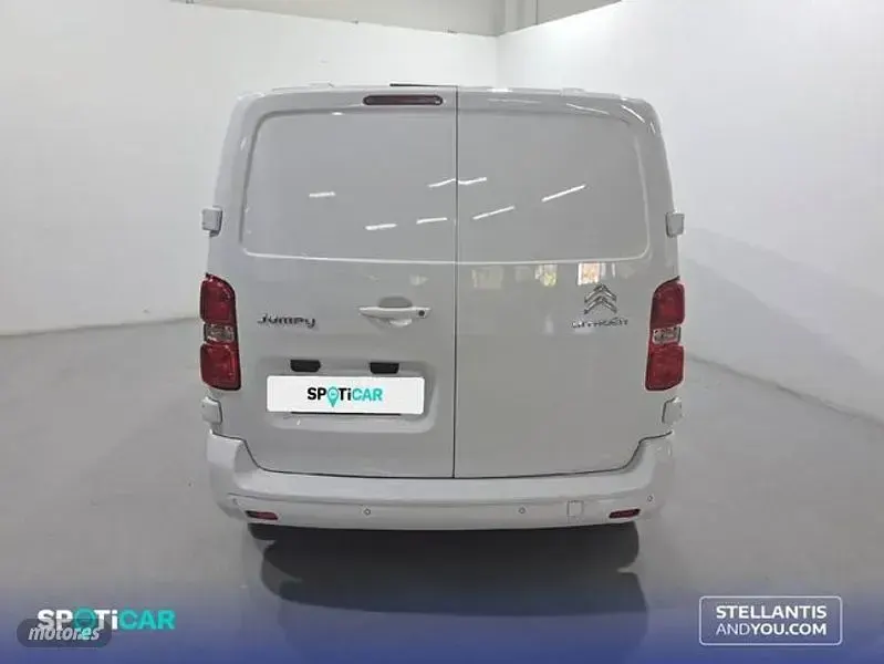 Usado Citroën Jumpy 120 CV (88 kW) 2024 Blanco Monovolumen