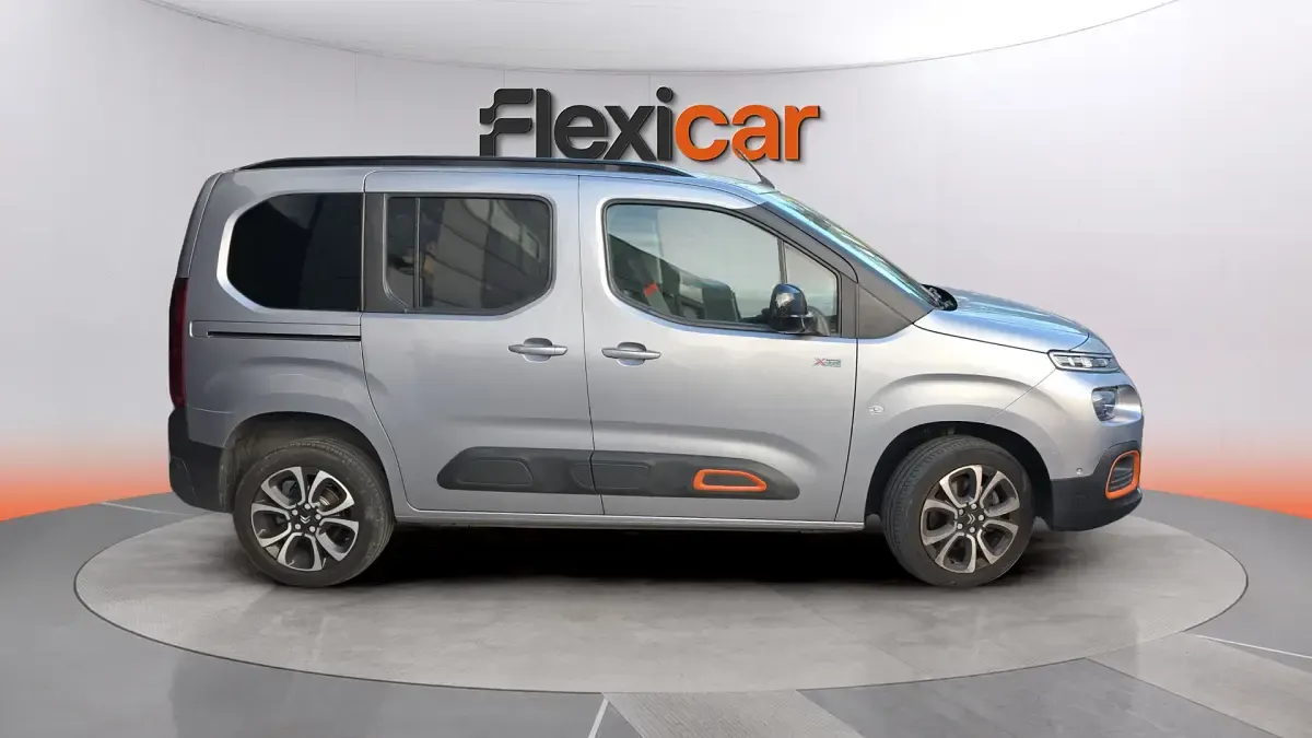 Usado Citroën Berlingo 131 CV (96 kW) 2024 Gris Monovolumen