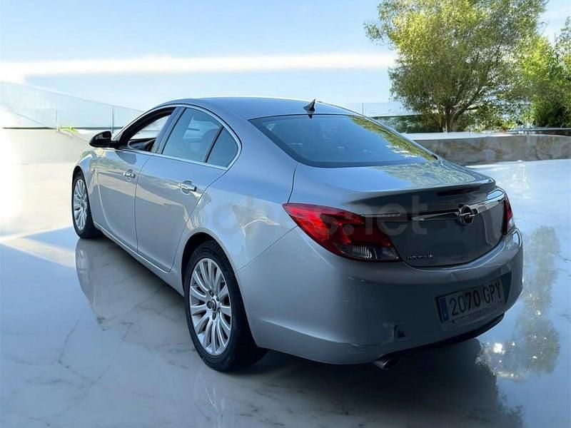 Usado Opel Insignia Cosmo 140 CV (102 kW) 2009 Gris / plata Berlina
