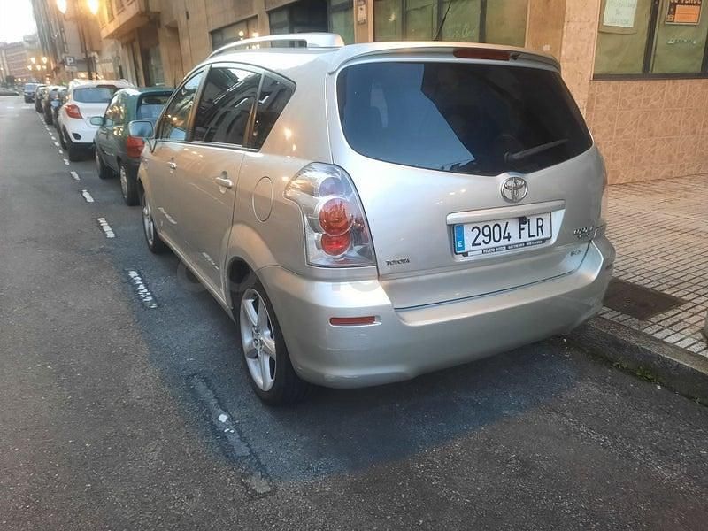 Usado Toyota Corolla Verso Sport 177 CV (130 kW) 2006 Gris / plata Monovolumen