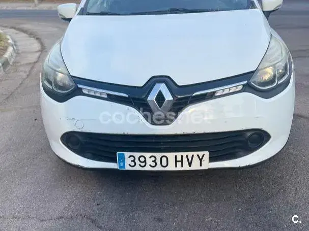 Usado Renault Clio IV Dynamique 90 CV (66 kW) 2014 Blanco Berlina