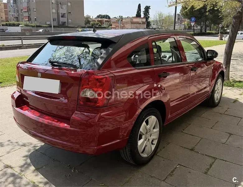 Usado Dodge Caliber SXT 156 CV (114 kW) 2006 Granate Utilitario