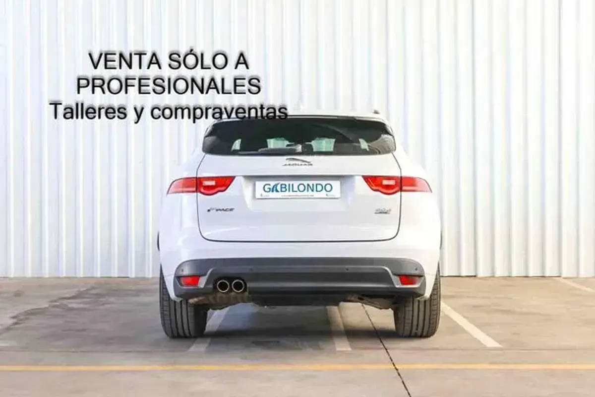 Usado Jaguar F-Pace R-Sport 180 CV (132 kW) 2017 Blanco SUV