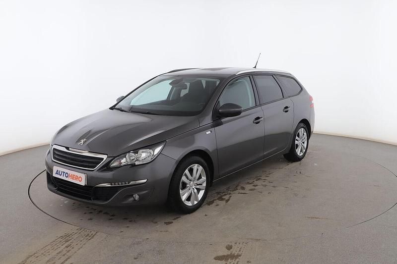 Gris Usado 2016 Peugeot 308 Style Familiar | 7899 € (Buen precio) - Imagen 1/3