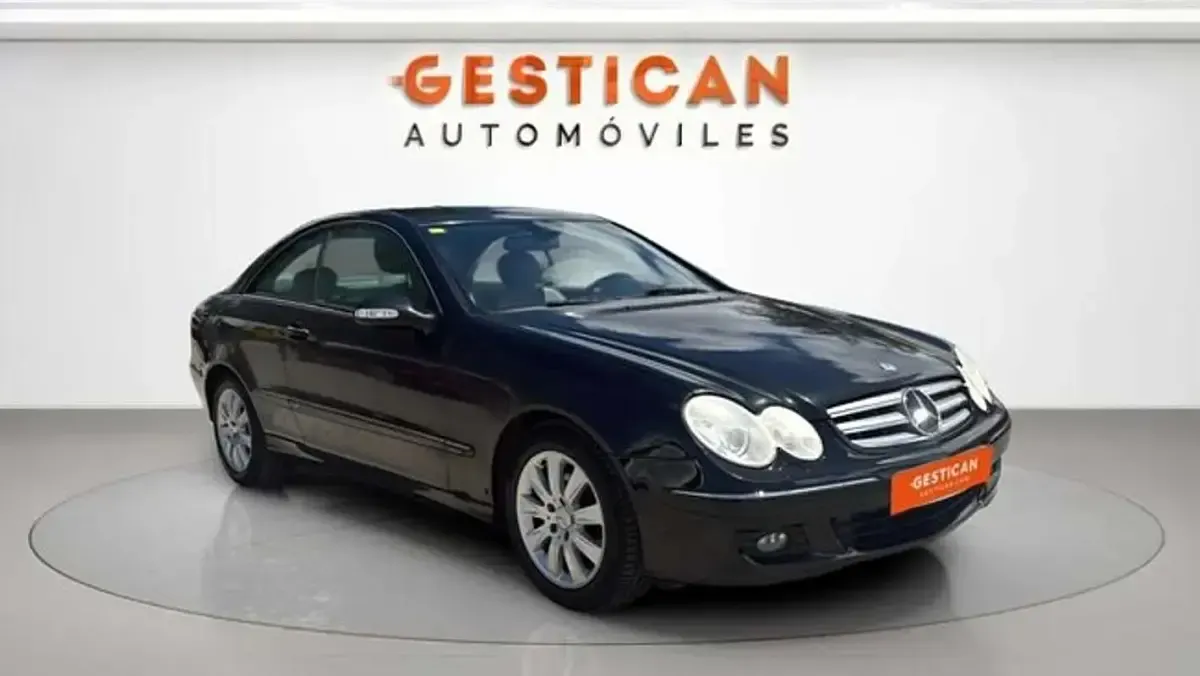 Usado Mercedes CLK220 Elegance 150 CV (110 kW) 2007 Negro Coupe