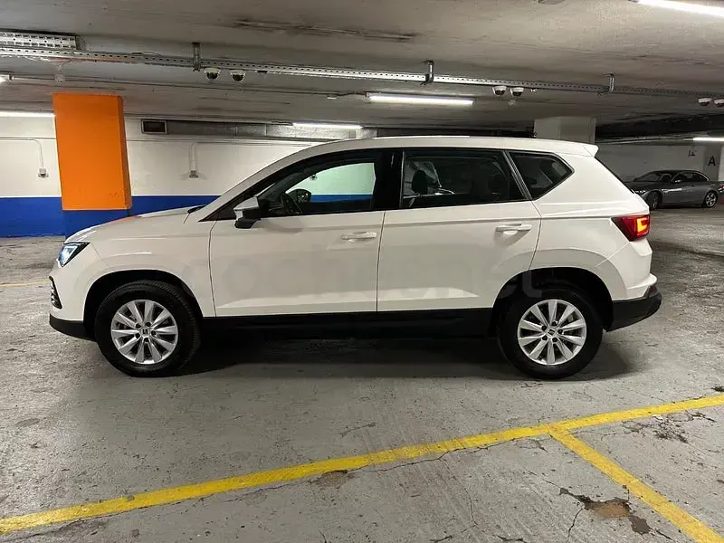 Usado Seat Ateca Reference 116 CV (85 kW) 2022 Blanco SUV