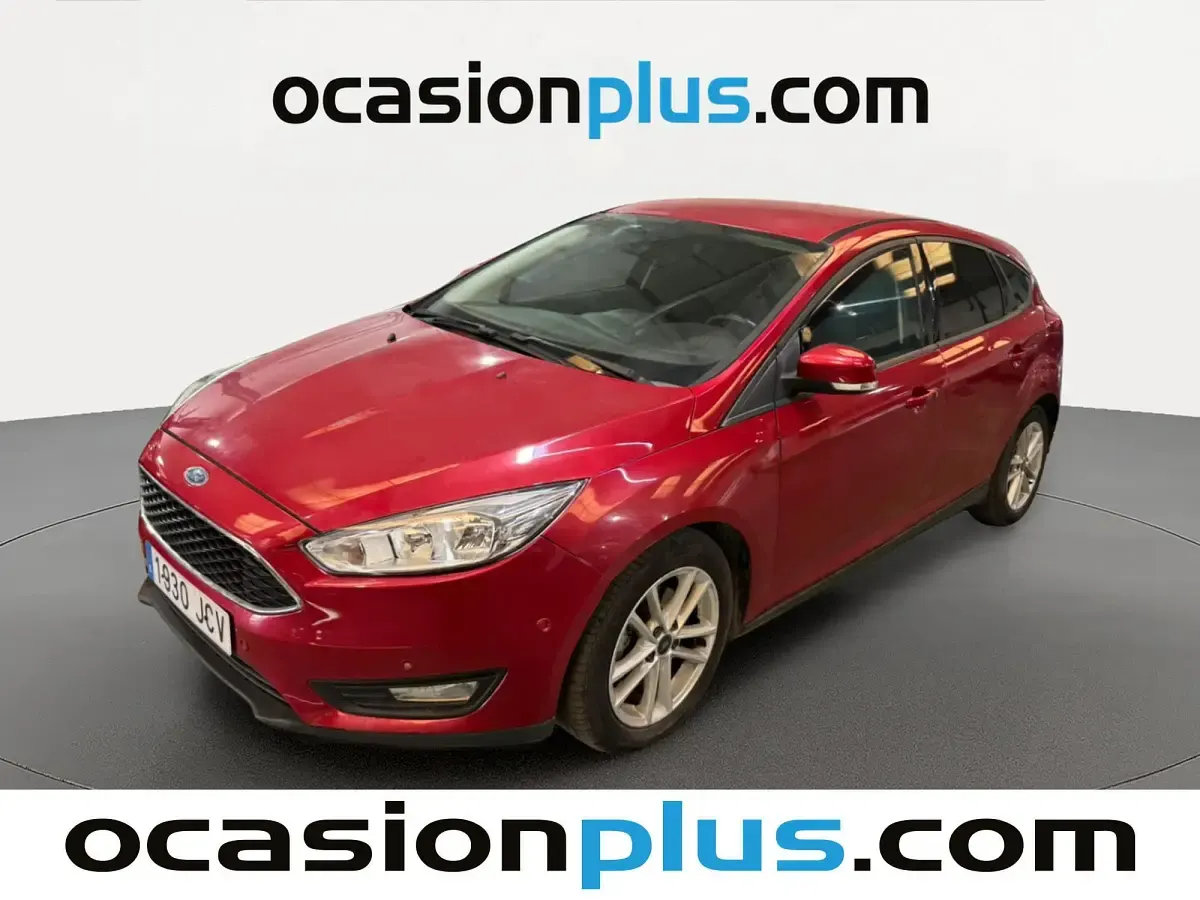 Usado Ford Focus Trend+ 116 CV (85 kW) 2015 Rojo Utilitario