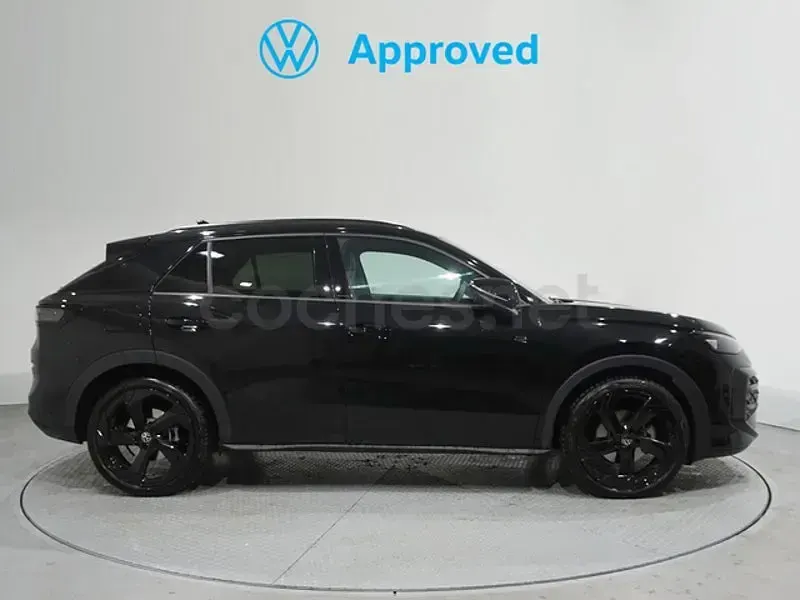 Usado VW T-Roc Edition 150 CV (110 kW) 2025 Negro SUV