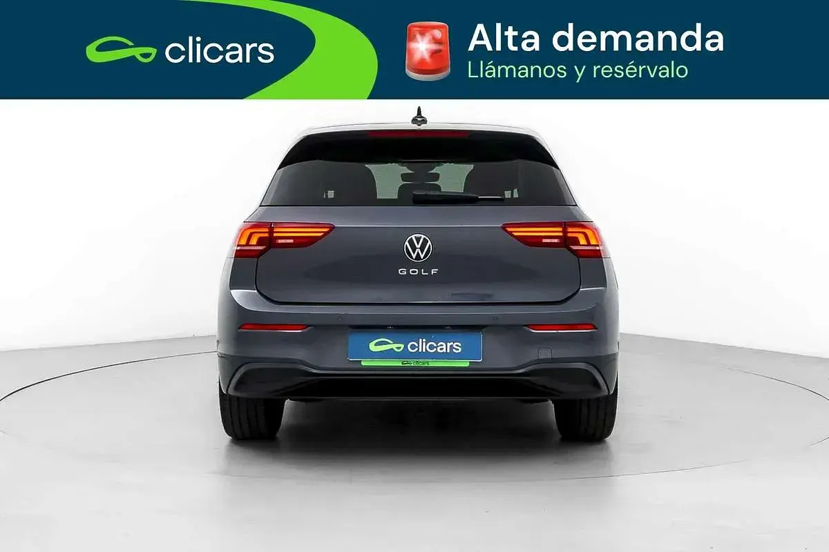 Usado VW Golf VIII 116 CV (85 kW) 2025 Gris Utilitario