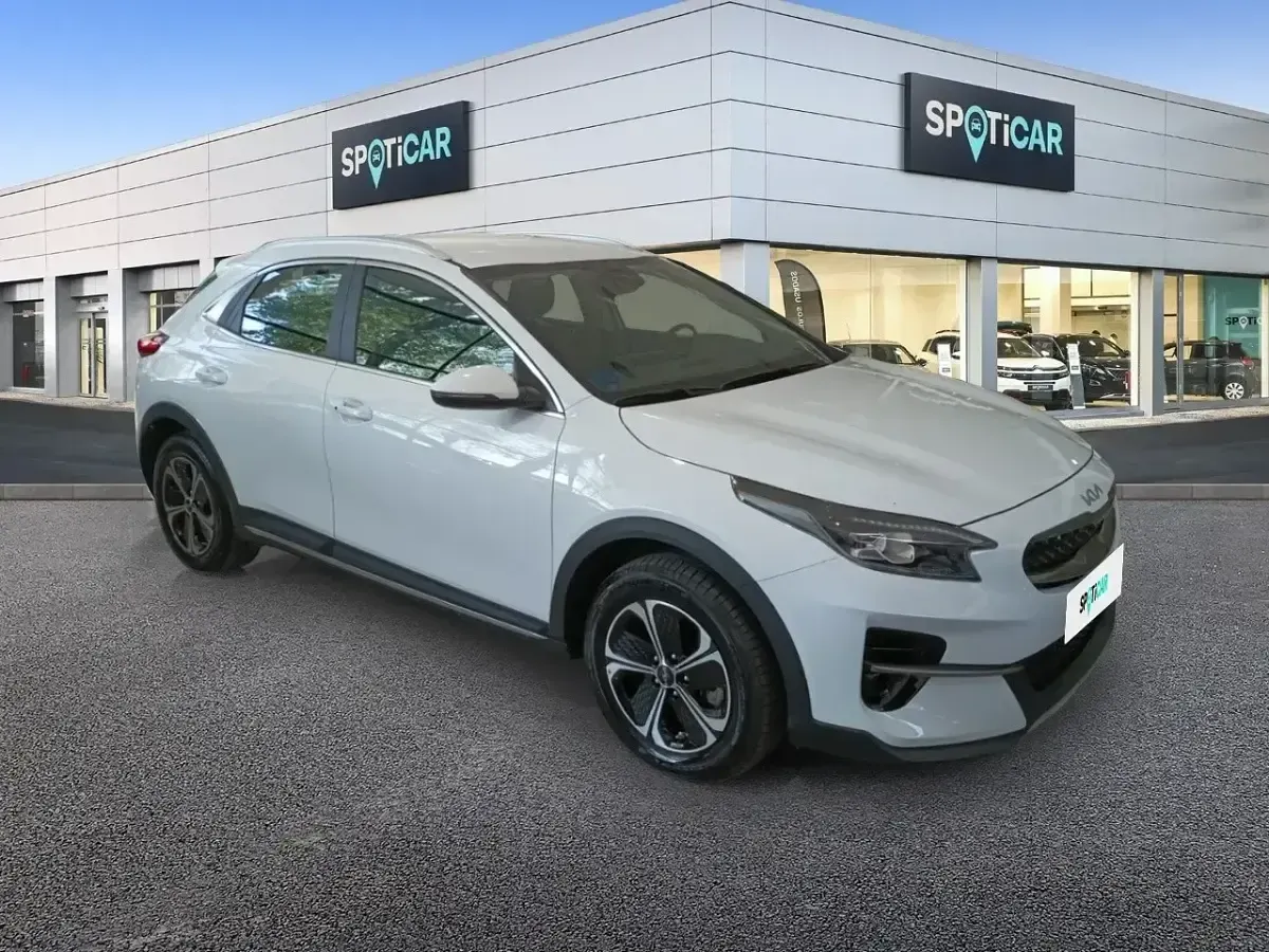 Usado Kia XCeed 141 CV (103 kW) 2022 Blanco SUV