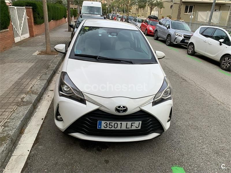 Blanco Usado 2020 Toyota Yaris Active Berlina | 12.500 € (Super precio) - Imagen 1/4