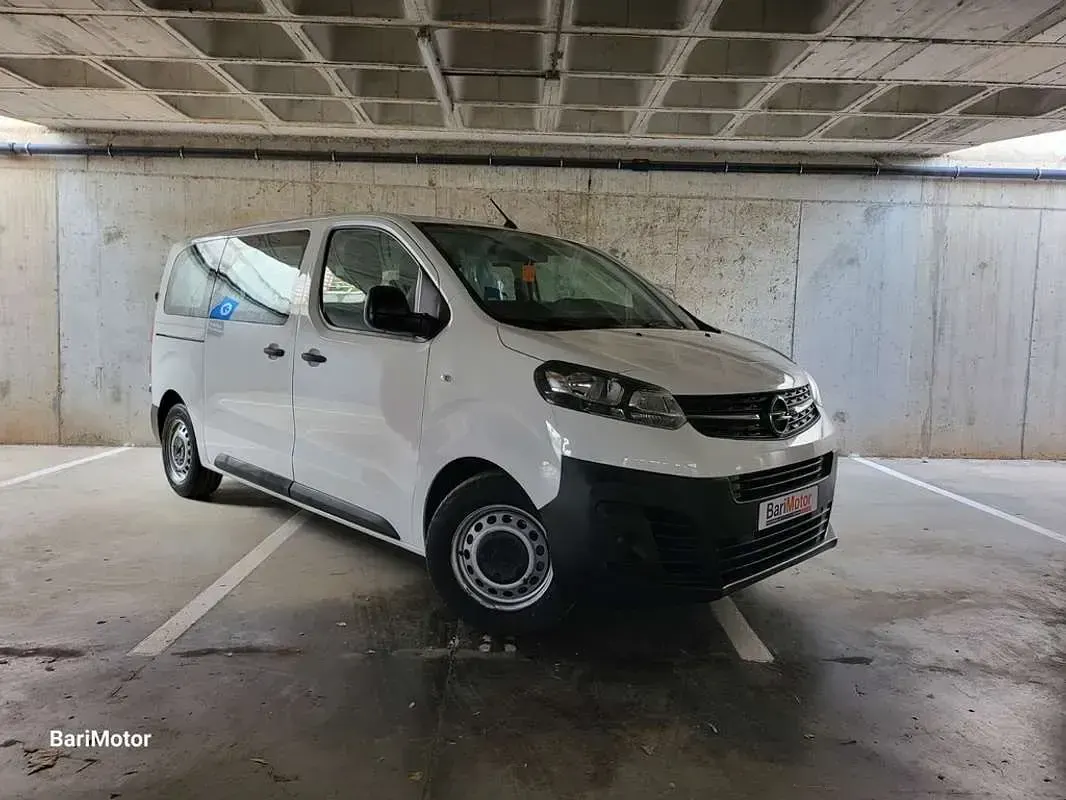 Usado Opel Zafira Life Business Edition 120 CV (88 kW) 2021 Blanco Monovolumen