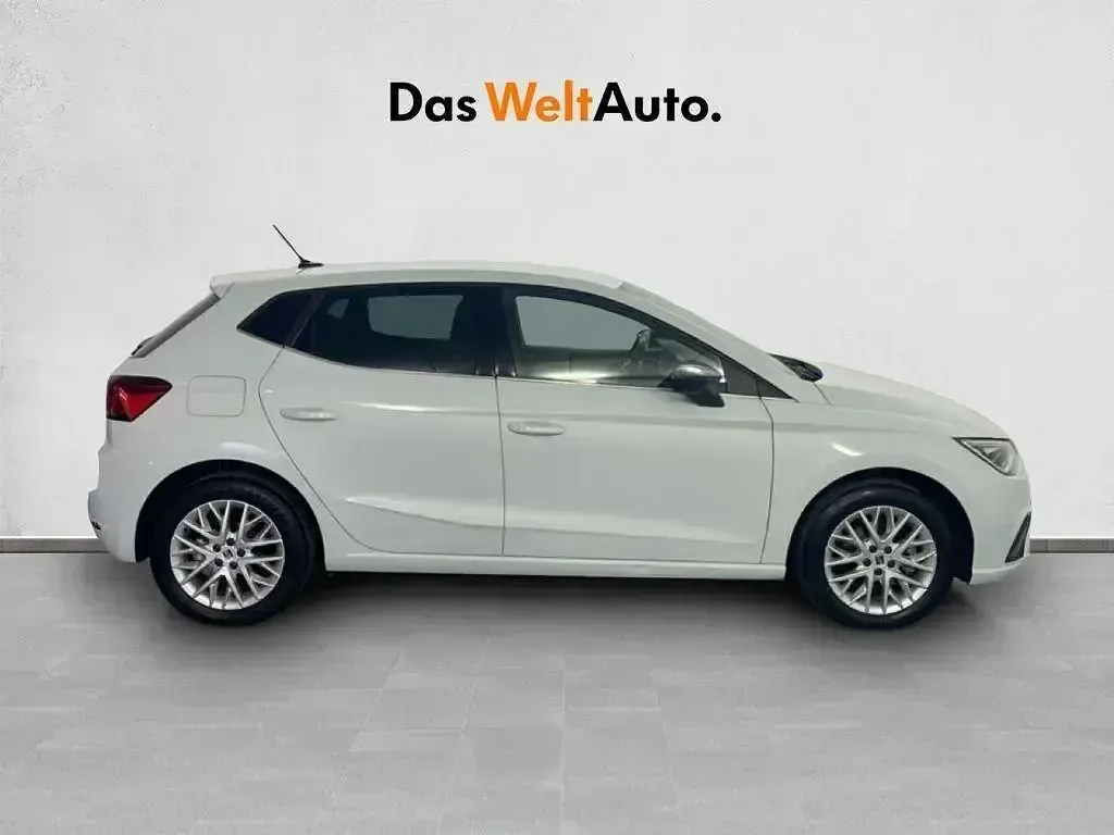 Usado Seat Ibiza XCELLENCE 116 CV (85 kW) 2025 Blanco Utilitario