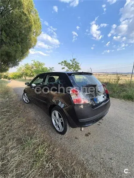 Usado Fiat Stilo Dynamic 140 CV (102 kW) 2005 Negro Berlina