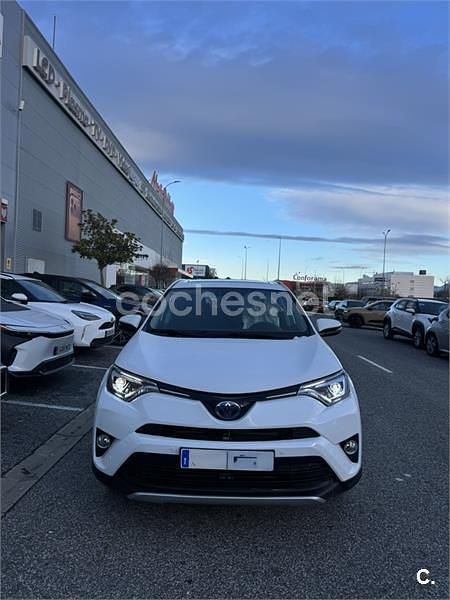 Blanco Usado 2018 Toyota RAV4 Hybrid SUV | 18.900 € (Precio justo) - Imagen 1/4