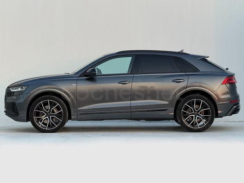 Usado Audi Q8 S-Line 286 CV (210 kW) 2019 Gris / plata SUV