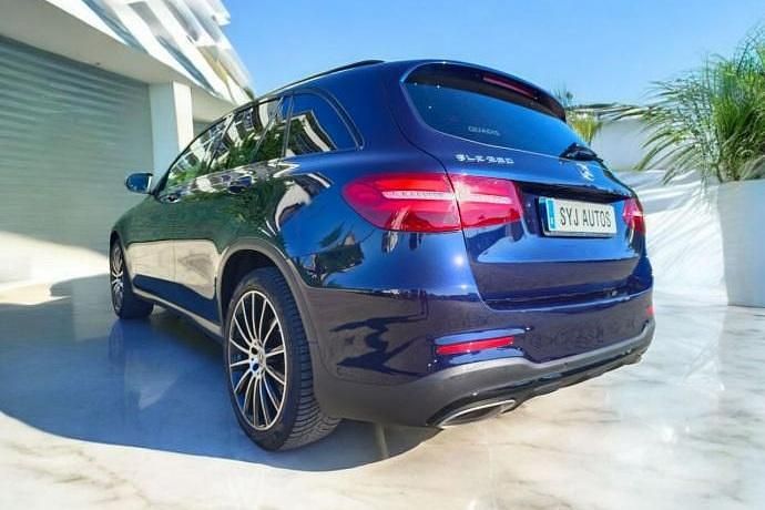 Usado Mercedes GLC250 AMG line 211 CV (155 kW) 2018