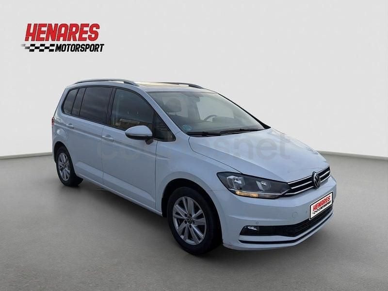 Blanco Usado 2022 VW Touran Advance Monovolumen | 19.570 € (Precio justo) - Imagen 1/4