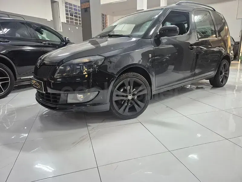 Occasion Skoda Roomster Elegance 105 PK (77 kW) 2014 Zwart MPV