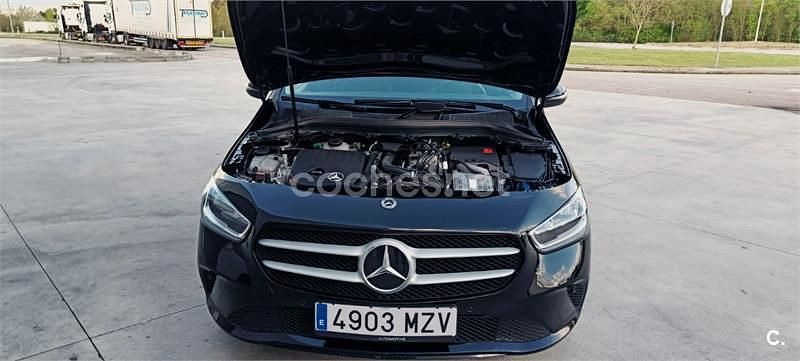 Negro Usado 2022 Mercedes B250e Monovolumen | 27.500 € (Buen precio) - Imagen 1/4