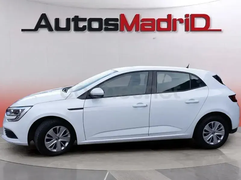 Usado Renault Mégane Life 100 CV (73 kW) 2018 Blanco Berlina