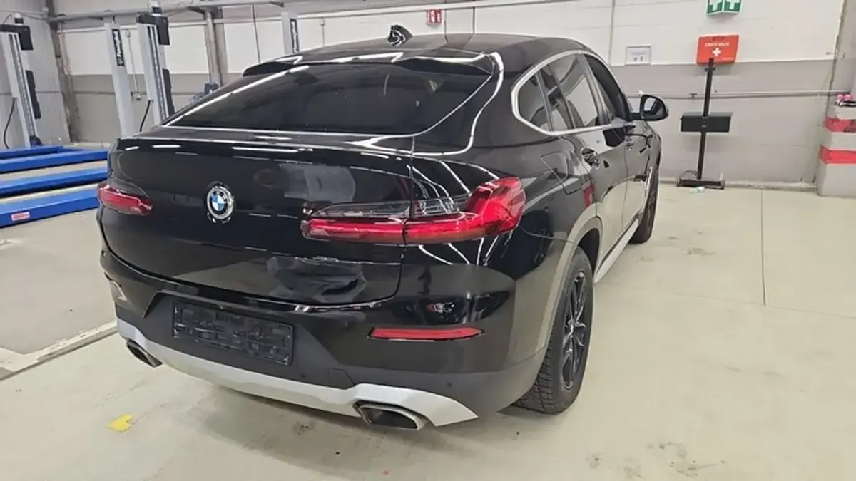 Usado BMW X4 M Sport 286 CV (210 kW) 2023 Negro SUV