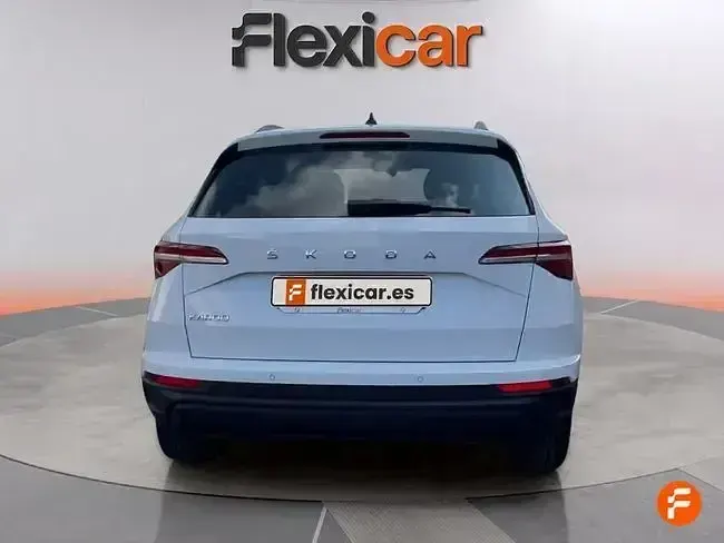 Begagnad Skoda Karoq Active 115 HK (84 kW) 2022 Vit SUV