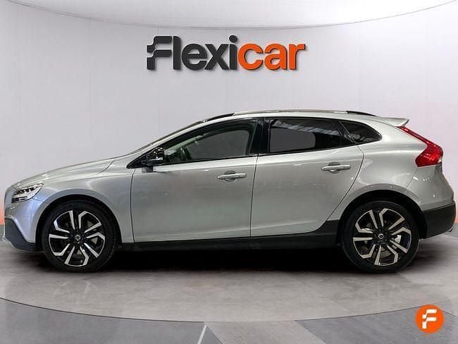 Usado Volvo V40 Inscription 152 CV (111 kW) 2017 Blanco