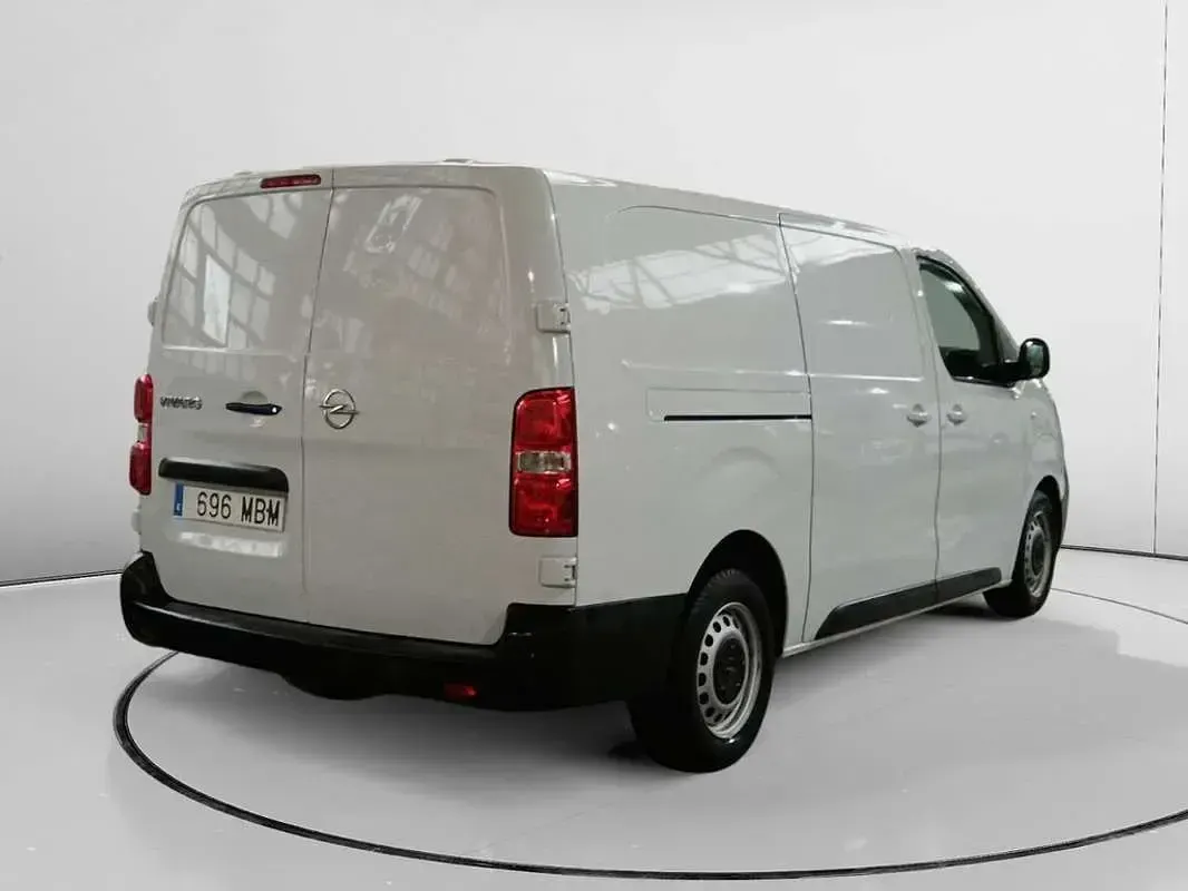 Usado Opel Vivaro-e Combi 102 CV (75 kW) 2022 Blanco Monovolumen