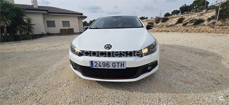 Blanco Usado 2010 VW Scirocco Coupe | 8950 € (Buen precio) - Imagen 1/4