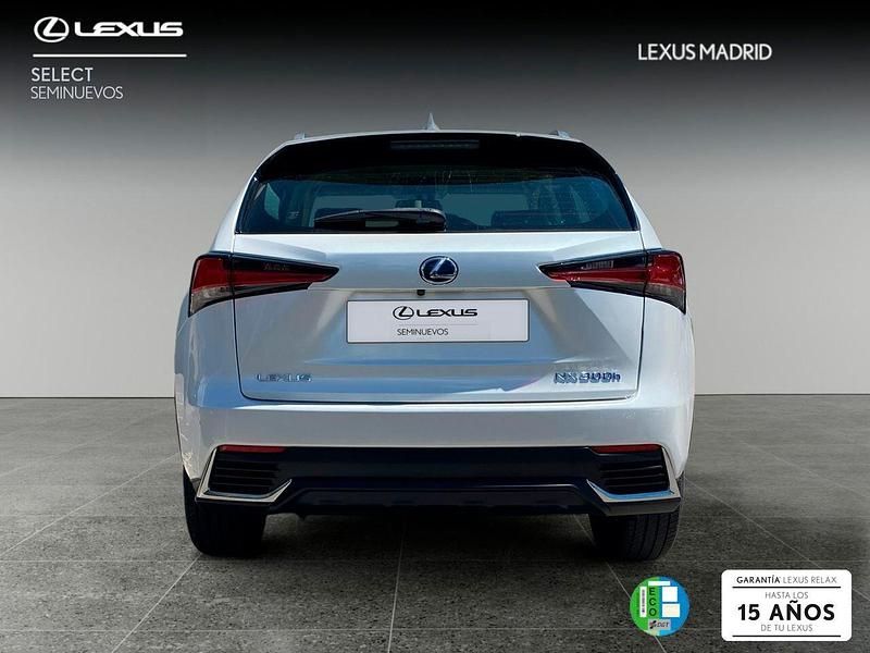 Usado Lexus NX300h Business Edition 197 CV (144 kW) 2018 Blanco SUV