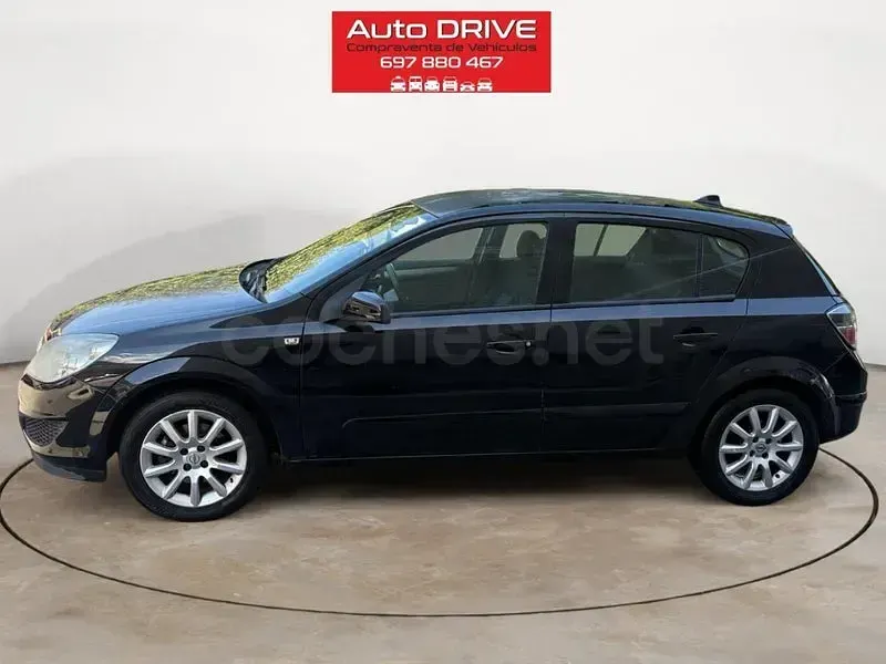 Usado Opel Astra Enjoy 105 CV (77 kW) 2007 Negro Berlina