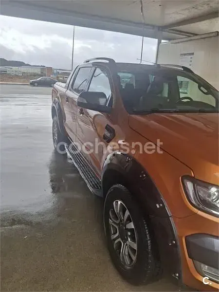 Usado Ford Ranger Wildtrack 200 CV (147 kW) 2019 Naranja Pickup/Camioneta