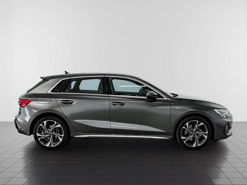 Usado Audi A3 Sportback e-tron S-Line 204 CV (150 kW) 2025 Gris Utilitario