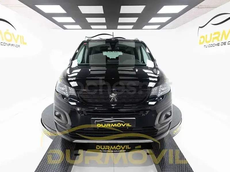 Usado Peugeot Rifter GT-line 130 CV (95 kW) 2019 Negro Monovolumen