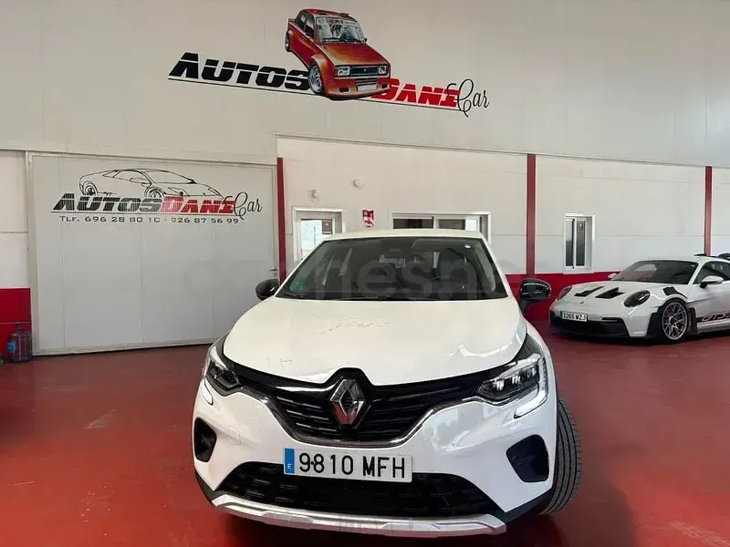 Usado Renault Captur Equilibre 100 CV (73 kW) 2023 Blanco SUV
