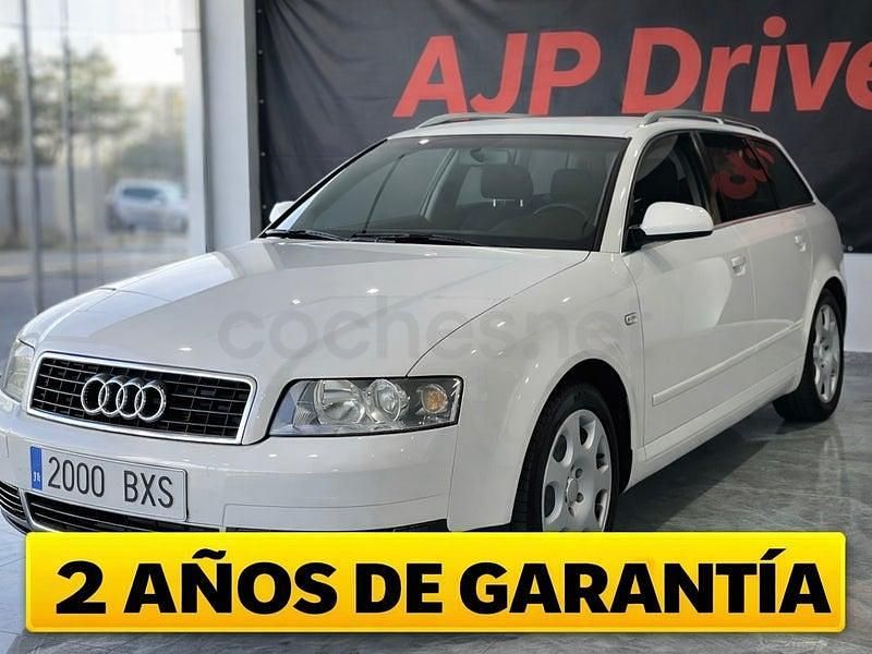 Usado Audi A4 170 CV (125 kW) 2004 Blanco Familiar