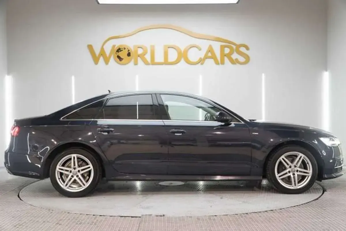 Usado Audi A6 190 CV (139 kW) 2018 Gris Familiar