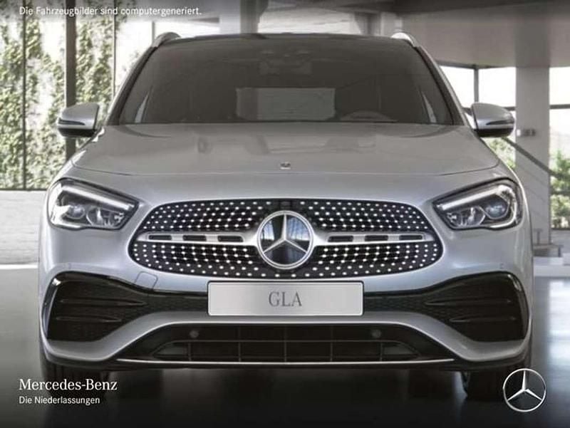 Usado Mercedes GLA250 AMG 224 CV (164 kW) 2022 Plateado SUV