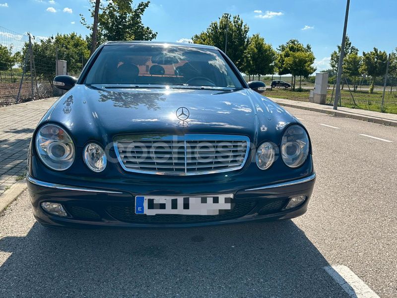 Azul Usado 2004 Mercedes E270 Elegance Berlina | 4400 € (Un poco caro) - Imagen 1/4
