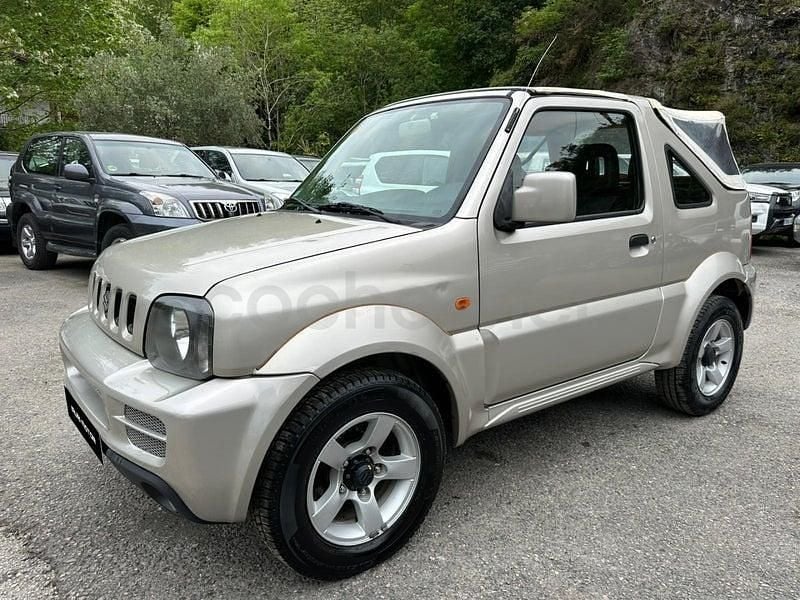 Usado Suzuki Jimny 85 CV (62 kW) 2008 Beige SUV