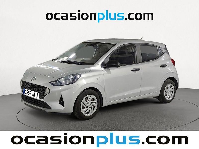 Gris plata Usado 2022 Hyundai i10 Utilitario | 9319 € (Precio justo) - Imagen 1/4