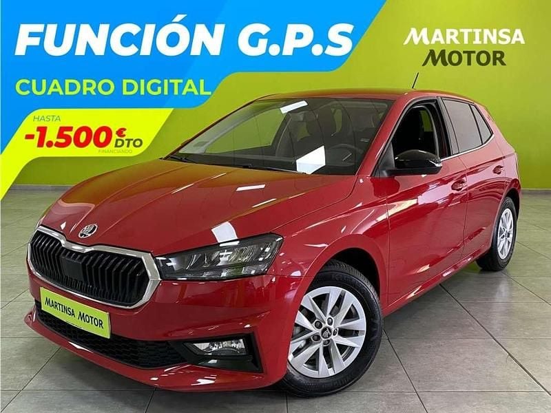 Rojo Usado 2025 Skoda Fabia Selection Utilitario | 17.300 € (Super precio) - Imagen 1/4