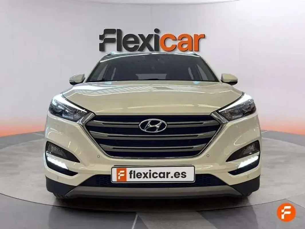 Usado Hyundai Tucson 132 CV (97 kW) 2016 Blanco SUV